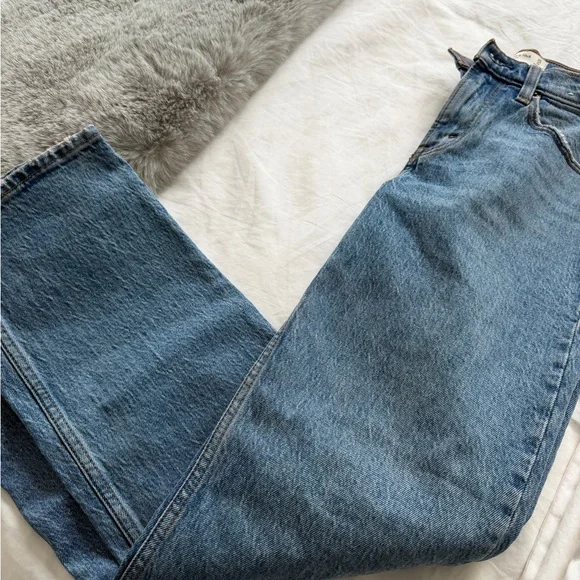 Abercrombie Mid-Rise Straight Jeans - Picture 5 of 5